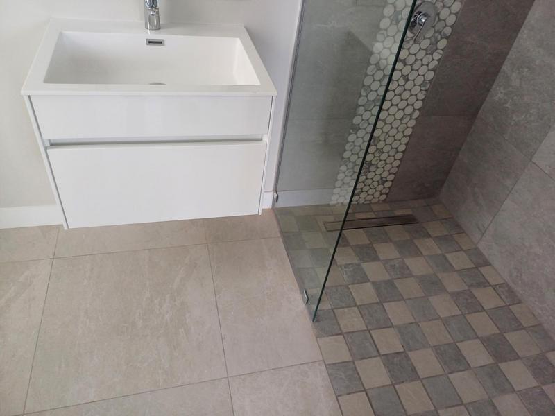 To Let 4 Bedroom Property for Rent in Somerset West Western Cape
